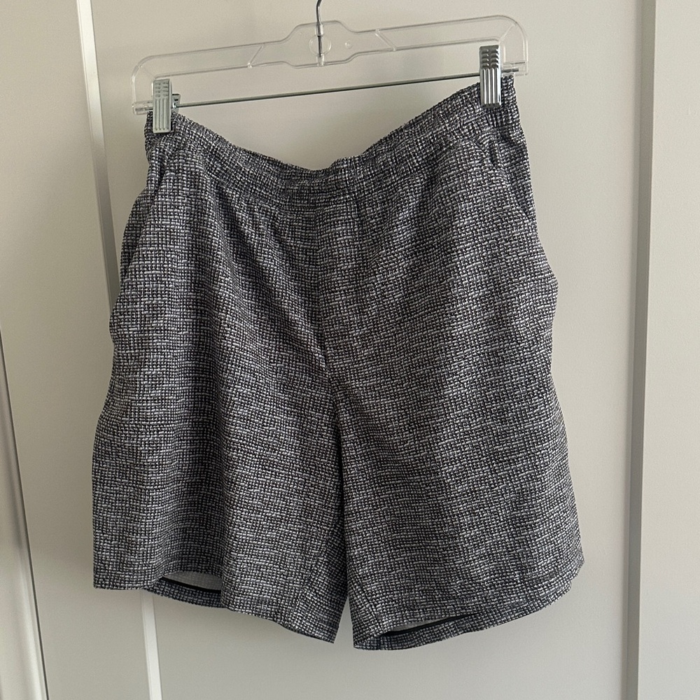 Men’s lululemon pace breaker shorts